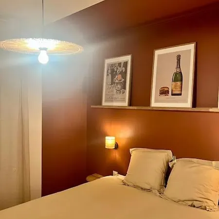 Dieu Lumiere - Centre Historique Apartment *